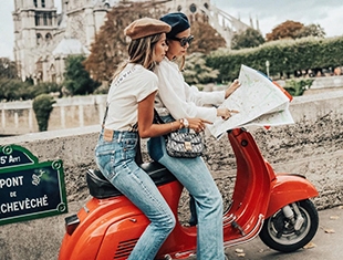 Французский стиль: как одеваются современные парижанки?